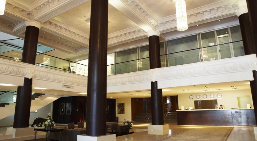 The Dostyk Hotel Almaty Exterior foto